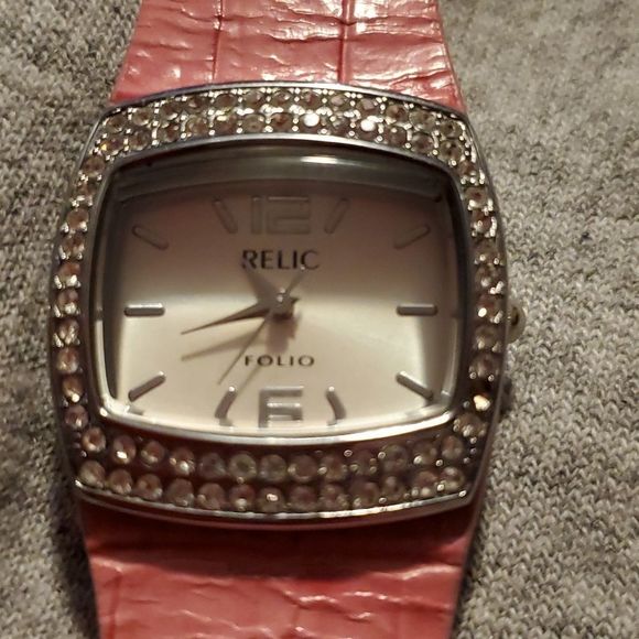 Two‎ Relic Watches ZR33563 ZR33095 Pink Leather Band Silver Bangle Style - Picture 4 of 11